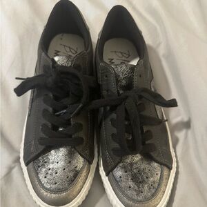 Blowfish Faux Suede Black/Silver Cushioned Insole, Size 10 Sneakers. Like New